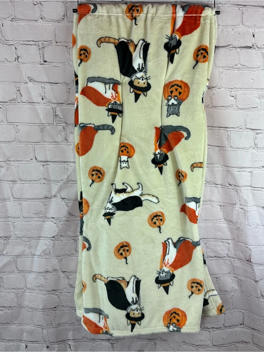 NWT Halloween Cat Fleece Throw blanket whimsigoth witch pumpkin crazy cat lady